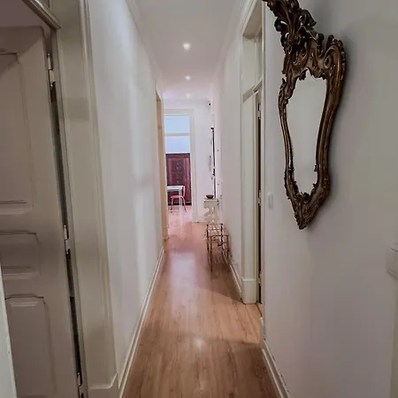 דירה Anjos Signature Decoration Big House In Downtown ליסבון